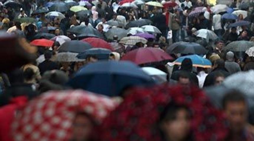 Şemsiyeleri kaldırmayın, yağmur geliyor