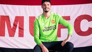 Manchester United, Altay Bayındır'ı kadrosuna kattığını açıkladı