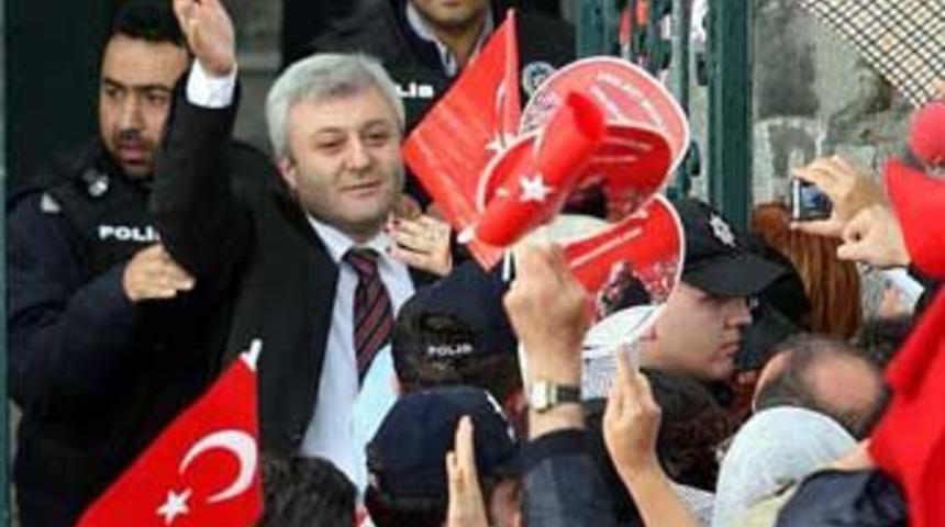 Tuncay &Ouml;zkan tutuklandı