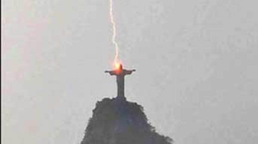 Hıristiyanlar bu fotoğrafları konuşuyor