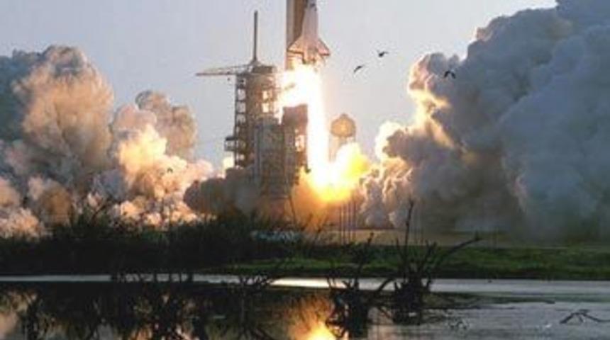 Bir uzay mekiği yolculuğa nasıl hazırlanıyor?