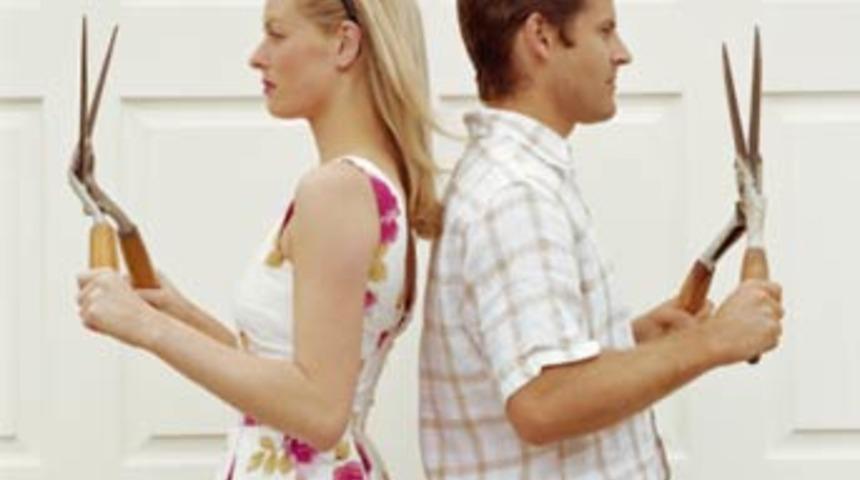 Sevgilisiz, bekar bırakan hatalar!