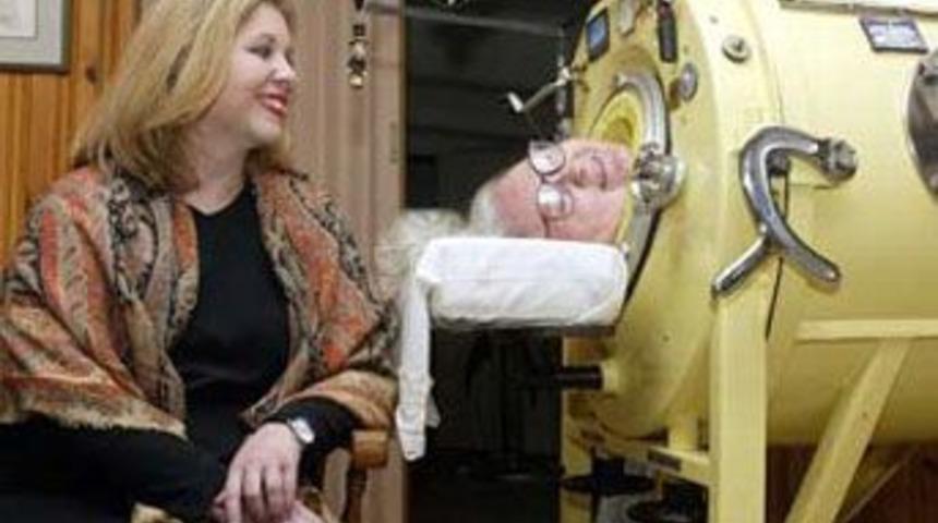 61 yıldır ''&ccedil;elik ciğer''de yaşayan kadın &ouml;ld&uuml;