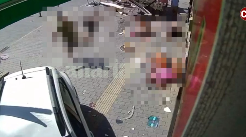 Aracın kontrolünü kaybedince kabalık kafeye daldı! Biri bebek olmak üzere 8 kişi yaralandı