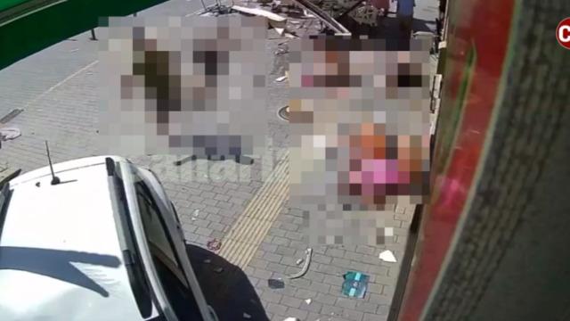 Aracın kontrolünü kaybedince kabalık kafeye daldı! Biri bebek olmak üzere 8 kişi yaralandı