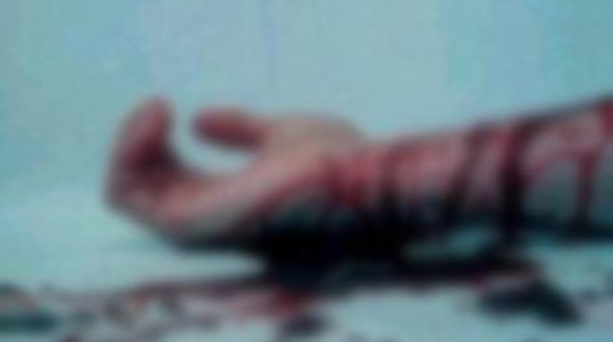 Bir g&uuml;nde 4 kez intihar etti!