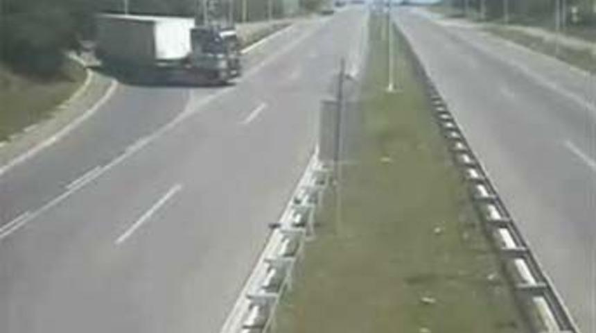 Trafik canavarı kameraya yakalandı