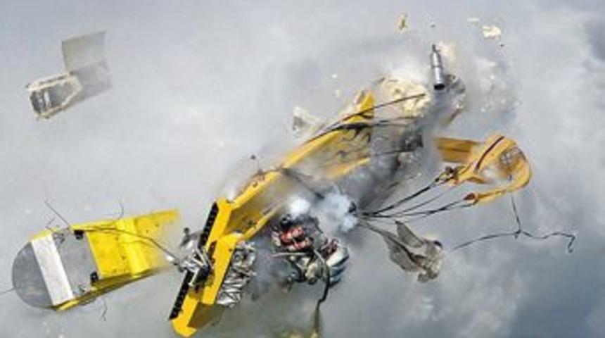 Bu kazadan sağ &ccedil;ıktı