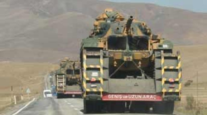 Ter&ouml;ristler askeri araca saldırdı: 2 yaralı