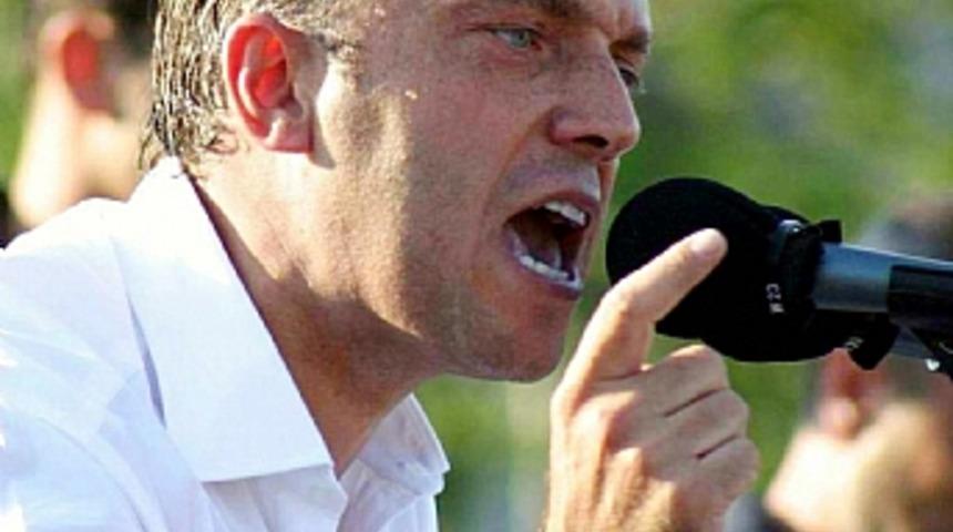 Cem Uzan'ın tazminat davası ertelendi