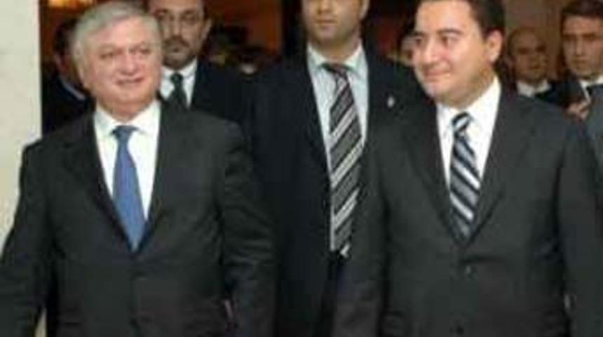 Obama'dan s&uuml;rpriz g&ouml;r&uuml;şme