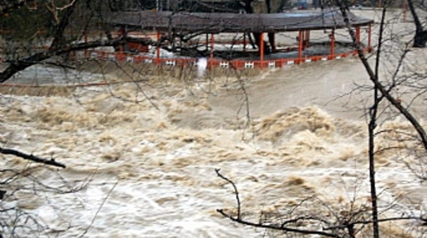 Manavgat'ta şiddetli yağmurlar