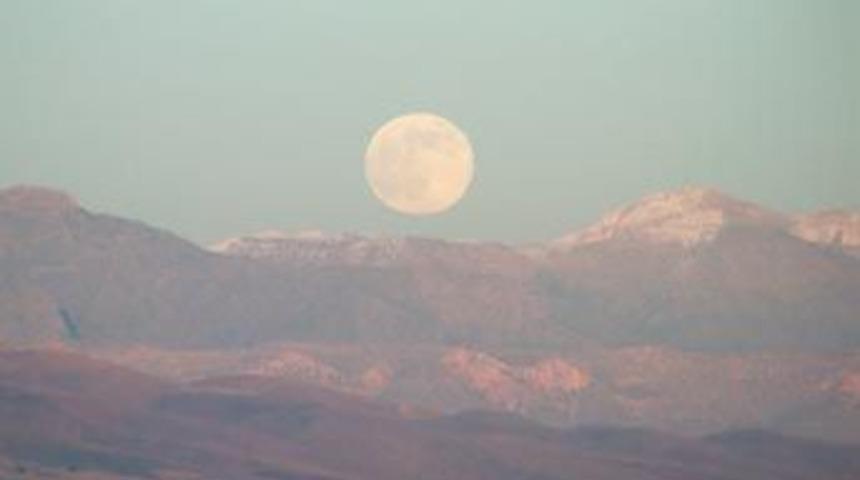 Cudi'de dolunay b&uuml;y&uuml;ledi