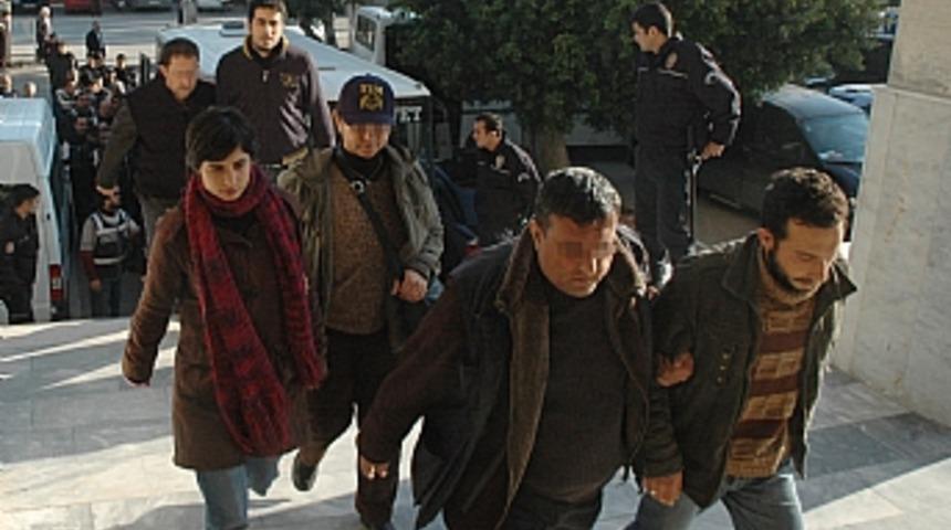 Mersin'de 33 kişi g&ouml;zaltına alındı