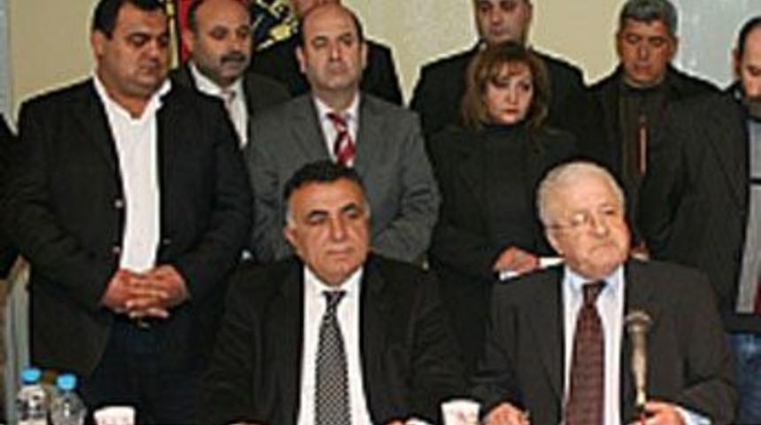 Mersin CHP'den istifalar