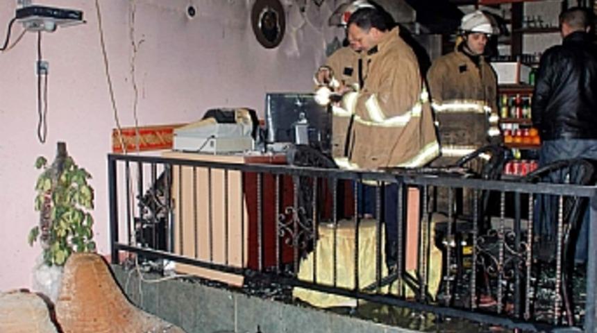 İzmir'de patlama korkuttu