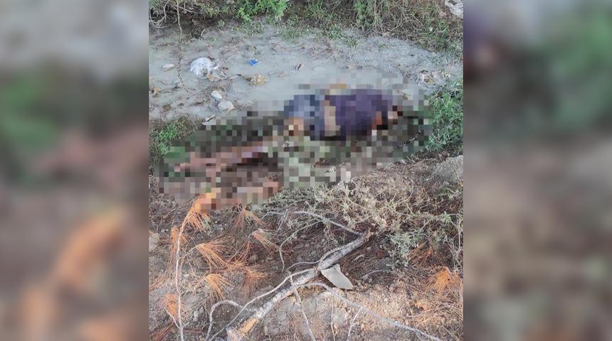 Kötü kokular üzerine fark edildi! Adana'da dere kenarında kadın cesedi bulundu, bacak ve boyun kısımlarında...