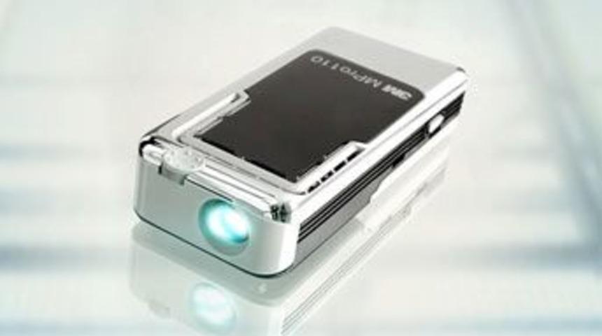 İşte ilk cep projektörleri