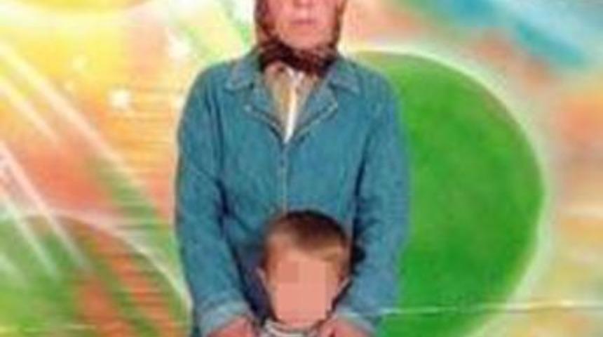 &Ouml;len annesinin 3 g&uuml;n başında bekledi!