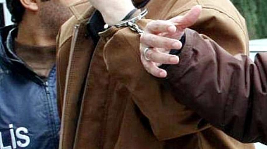 İş bulma vaadiyle dolandırıyordu