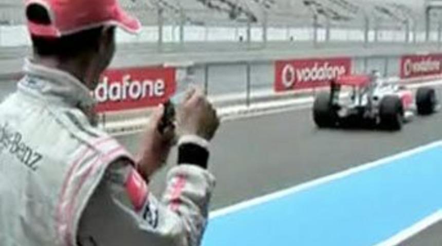 Cep telefonu ile F1 aracı kullanılır mı?
