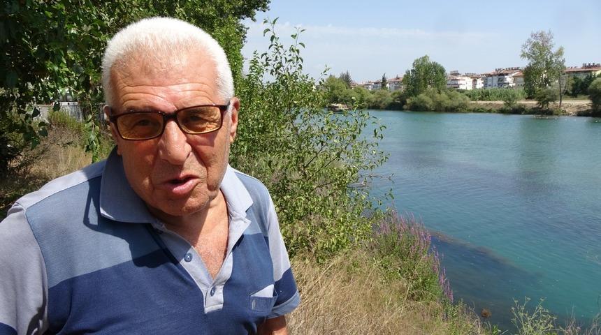 Tesadüfün böylesi! Balığa çıktığında oltasına öyle bir şey takıldı ki... Şaşkına çevirdi