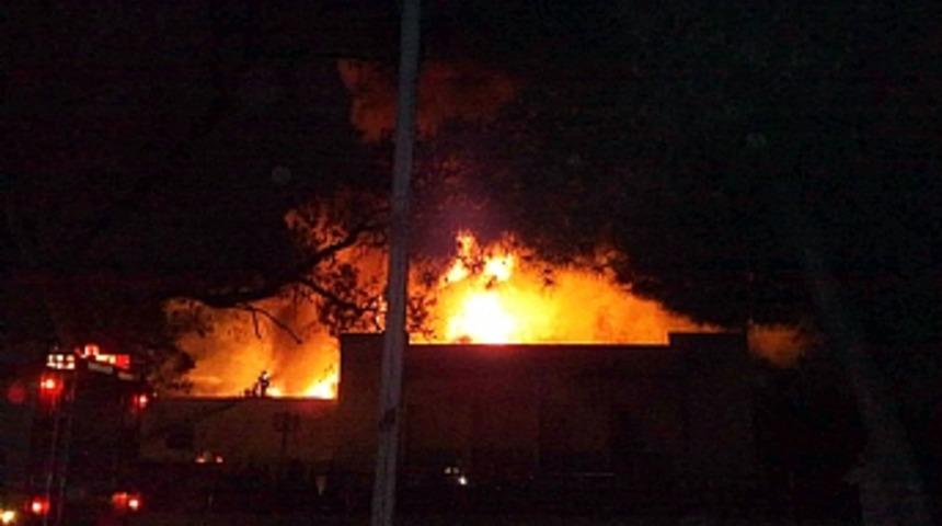 Donanma komutanlığı'ndaki yangın kontrol altına alındı