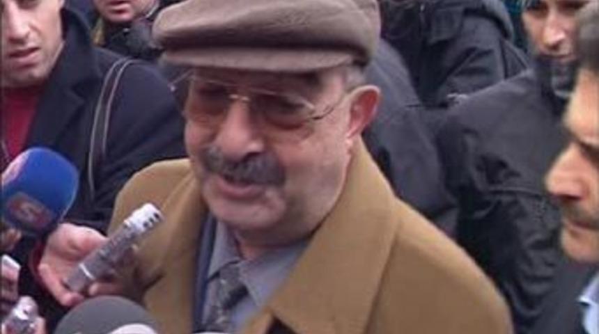 Veli K&uuml;&ccedil;&uuml;k anjiyo oldu