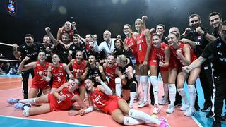 İstanbul Valiliği’nden Taksim’de voleybol yayını açıklaması! Vali Gül paylaştı: 'Bu haber yüzde 100 yalan'
