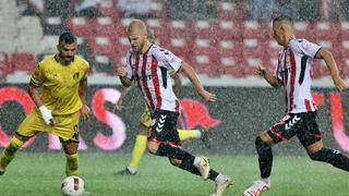 Samsunspor İstanbulspor maçı 13. dakikada durdu! Maç yoğun yağış nedeniyle iptal edildi