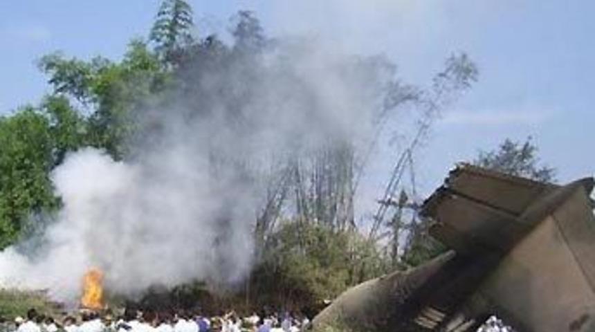 U&ccedil;ak k&ouml;ye d&uuml;şt&uuml;: 97 &ouml;l&uuml;