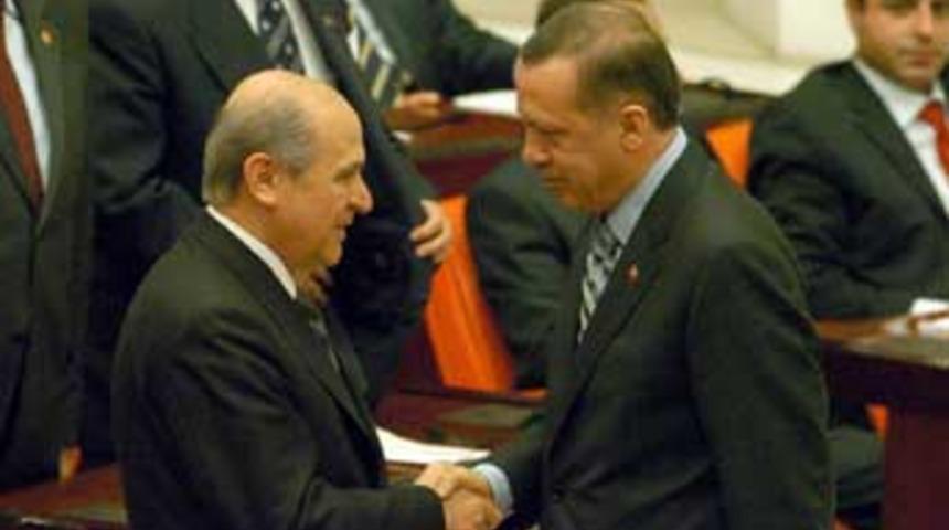 Erdoğan'dan Bah&ccedil;eli'ye "mutabakat s&uuml;r&uuml;yor" mesajı