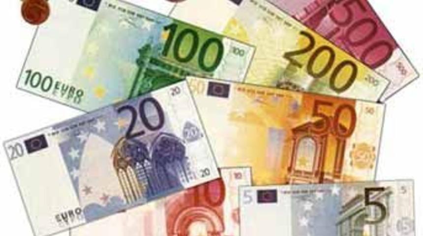 Avrupa'da S&uuml;per Loto'da 100 milyon avroyu 2 kişi paylaştı