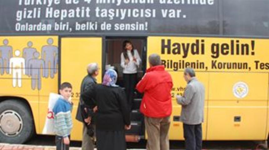 Hepatit B eğitim otob&uuml;s&uuml; yola &ccedil;ıktı