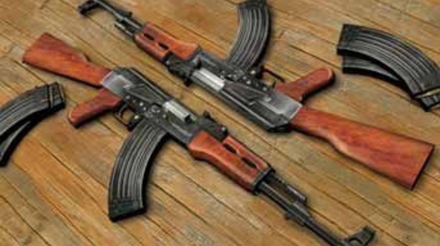 Keman kutusundan kaleşnikof &ccedil;ıktı