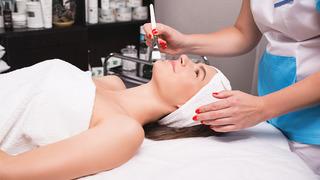 Dermokozmetik ürünler nelerdir? Neden dermokozmetik ürünler kullanmalıyız?