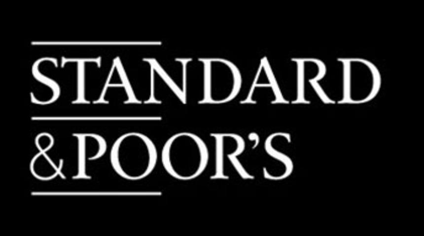 S&P, T&uuml;rkiye'nin g&ouml;r&uuml;n&uuml;m&uuml;n&uuml; negatife &ccedil;evirdi