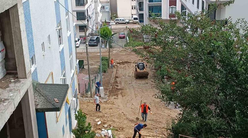 Atakum&rsquo;da selin izleri temizleniyor