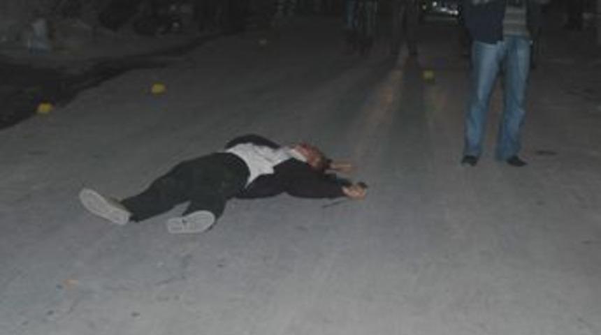 Mersin'de sokak ortasında infaz