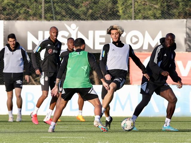 Beşiktaş transferi resmen açıkladı! Tayfur Bingöl bonservisiyle birlikte kadroya katıldı