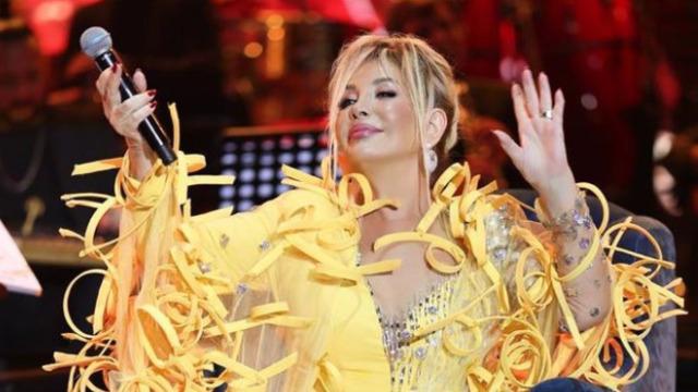 Yeşilçam'ın yıldızı Emel Sayın'ın nostalji paylaşımı sosyal medyayı salladı! 'Meğer ne güzelmişim' deyince yorum yağdı