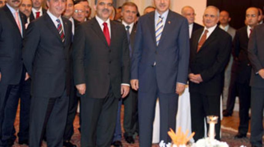 "Cumhurbaşkanı af yetkisini taraflı kullanıyor"