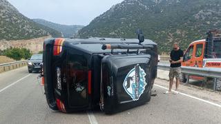 Ünlü sanatçı Sümer Ezgü trafik kazası geçirdi! 