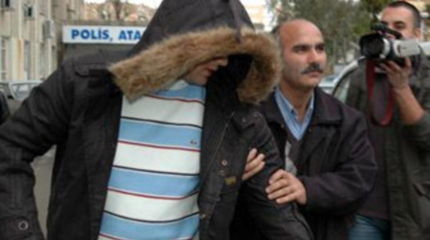 "Ceketimde bomba mı var?"
