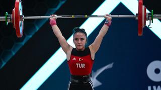 Milli halterci Cansu Bektaş dünya üçüncüsü