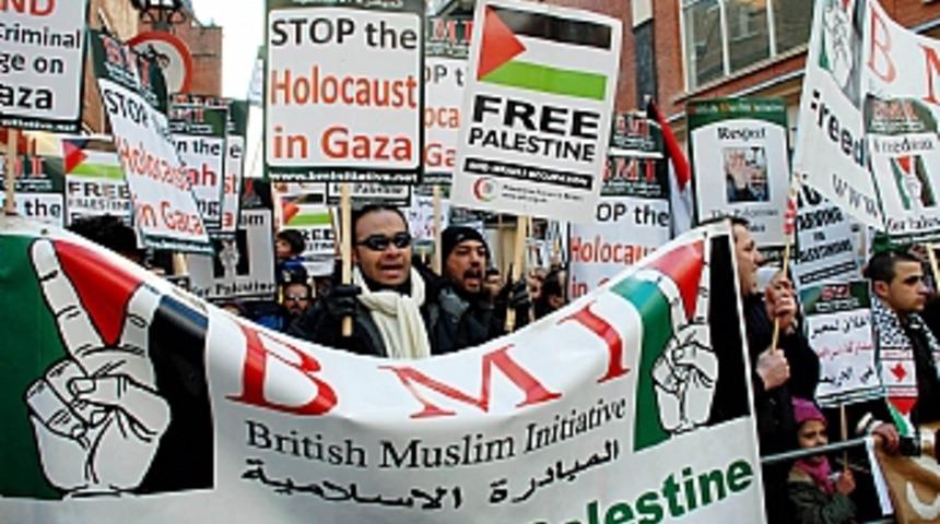 Londra'da İsrail'in Gazze saldırısı protesto edildi 