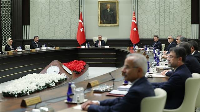 Kabine, Cumhurbaşkanı Erdoğan başkanlığında toplanıyor! Seçim beyannamesindeydi, masada olacak: Gençlere vergisiz telefon 