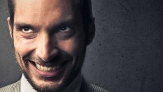 Ayakta uyutmak konusunda tam bir profesyoneller! Asla ama asla güvenmeyin, en çok yalan söyleyen burçlar belli oldu