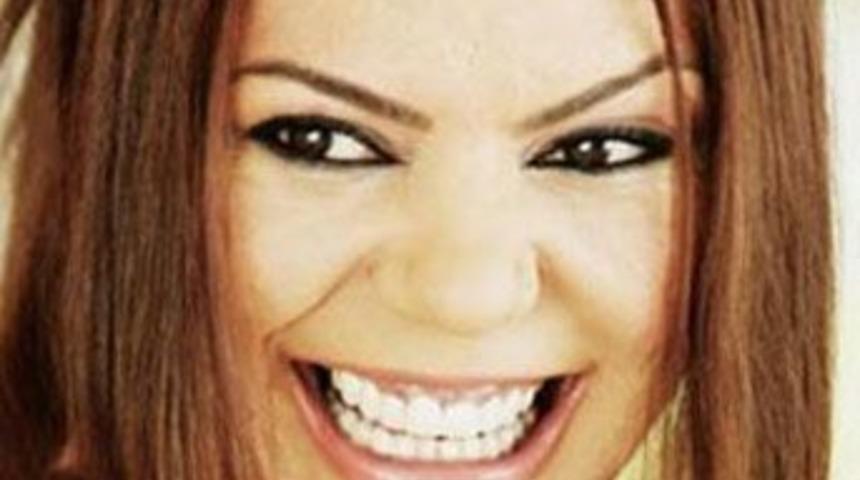 İzel izlerinden nasıl kurtuldu?