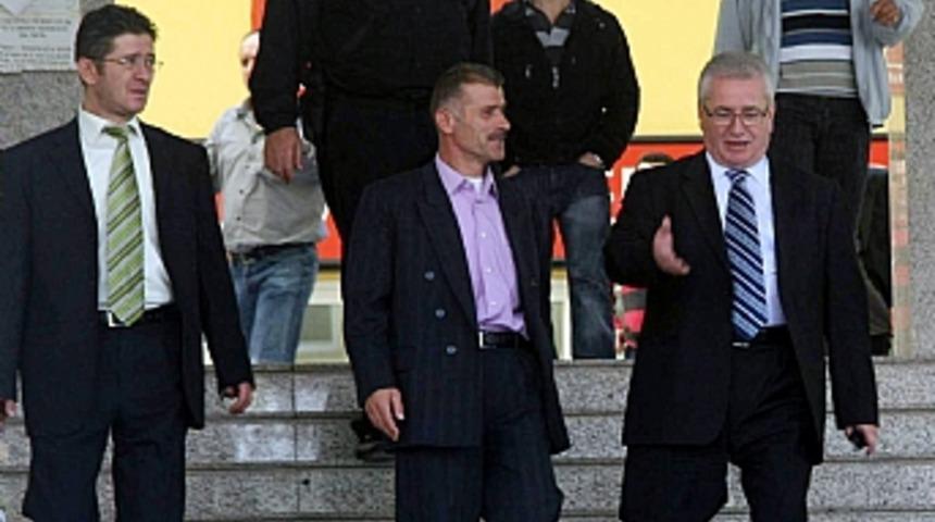 Sefa Sirmen hakkında hapis kararı